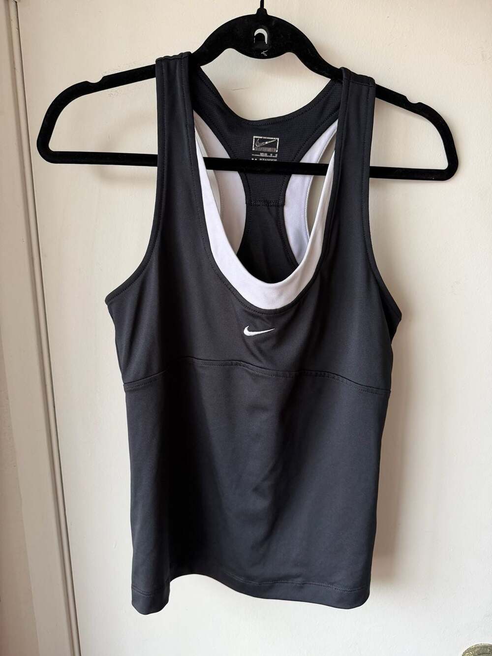 Nike Tank Top Size M(8-10) Black White Racerback Built-in Bra